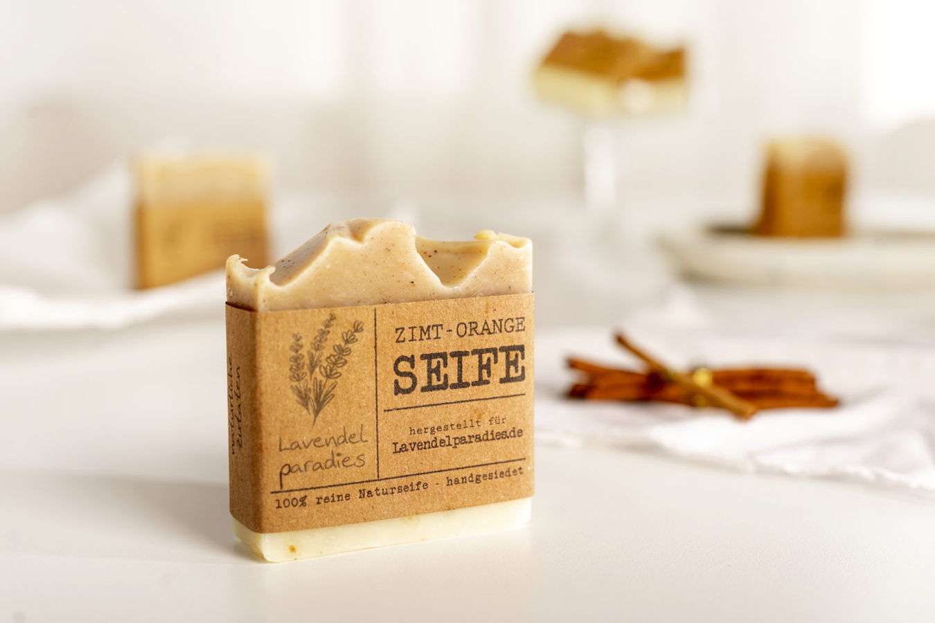 Handgemachte Seife mit Zimt-Orange-Duft von Lavendelparadies